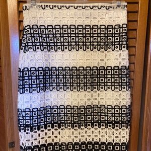 Banana Republic Mid Length Pencil Skirt - Size 00 Petite